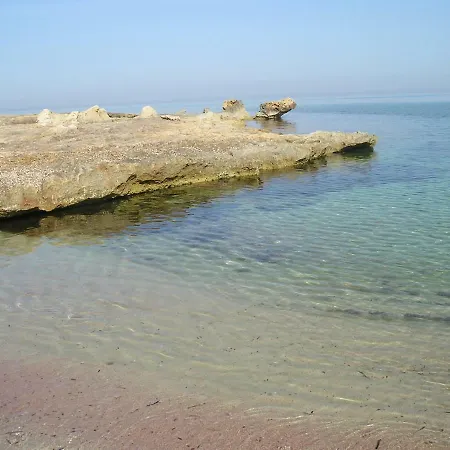 Splendida Villetta Tra Gli Ulivi, Al Mare 卡斯泰卢佐