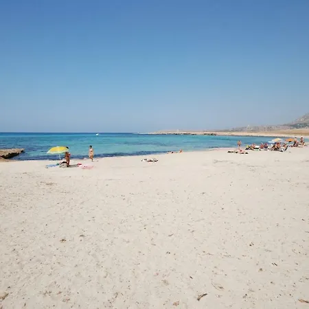 Splendida Villetta Tra Gli Ulivi, Al Mare * 卡斯泰卢佐
